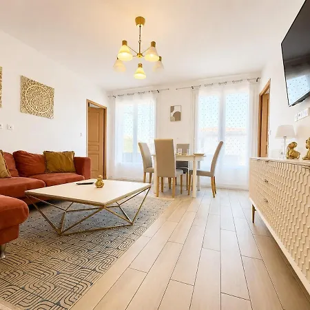 Loft 85 Terrasse Et Parking Prive Apartmán