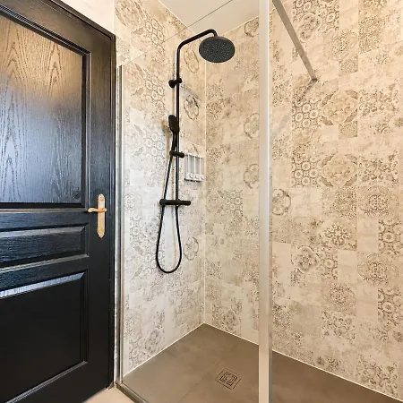 Loft 85 Terrasse Et Parking Prive * Carcassonne